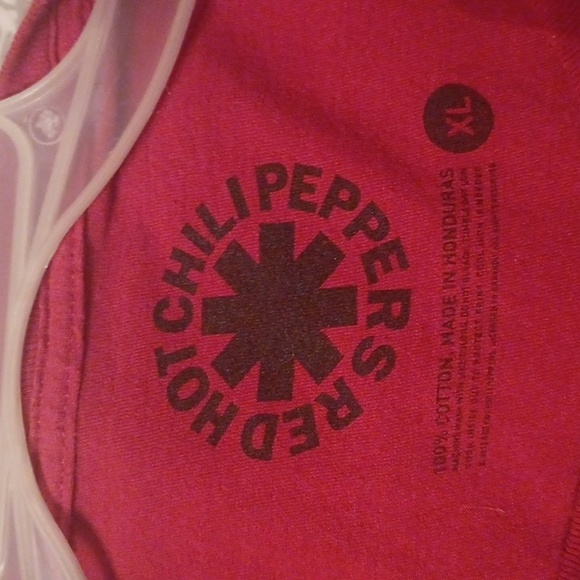 Red Hot Chili Peppers T-Shirt - Picture 3 of 3